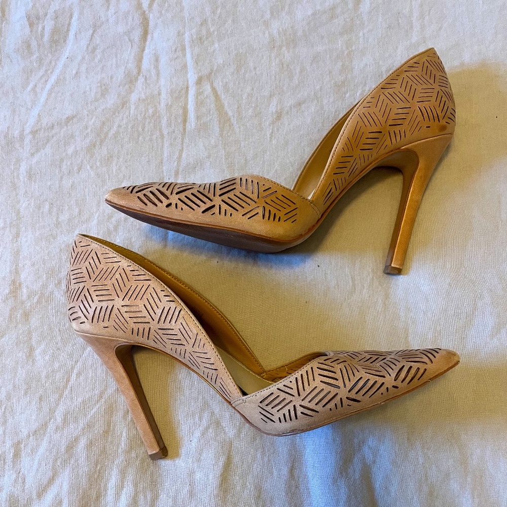Jessica Simpson Tan Heels Size 9
